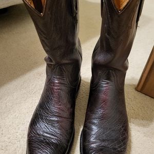 Lucchese 2000 Black Cherry smooth ostrich roper size 10.5D